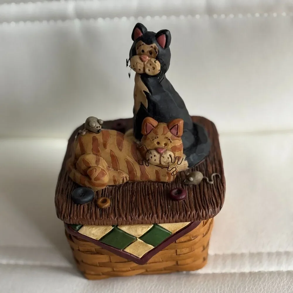 Suzi Skoglund Cats & Mice Trinket Box Basket Figurine Orange Black Cats Folk Art